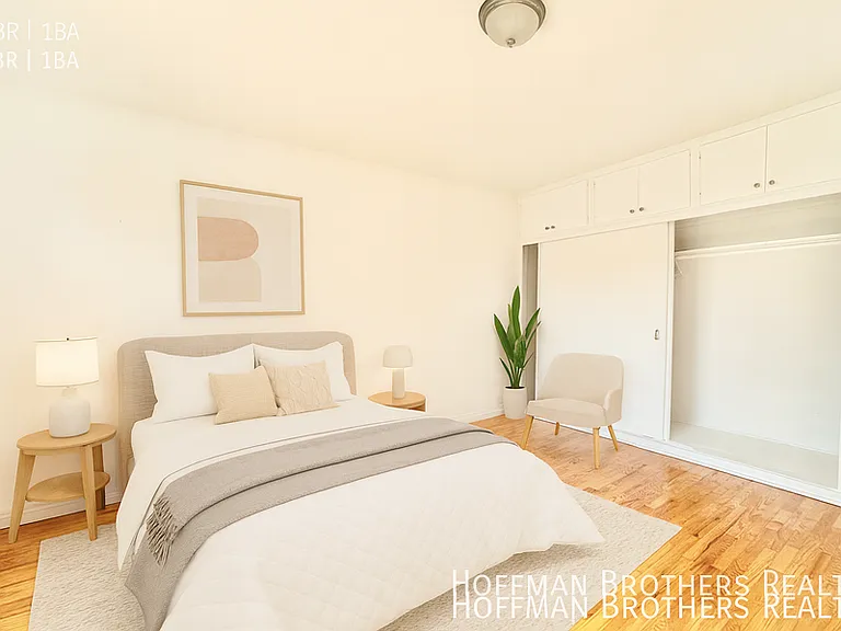 11153 1/2 La Maida St — Photo 3