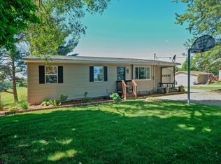 21623 Marcellus Rd, Three Rivers, MI 49093