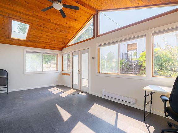 4th image of 159 Emery Way