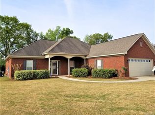 53 Country Club Loop, Wetumpka, AL 36092