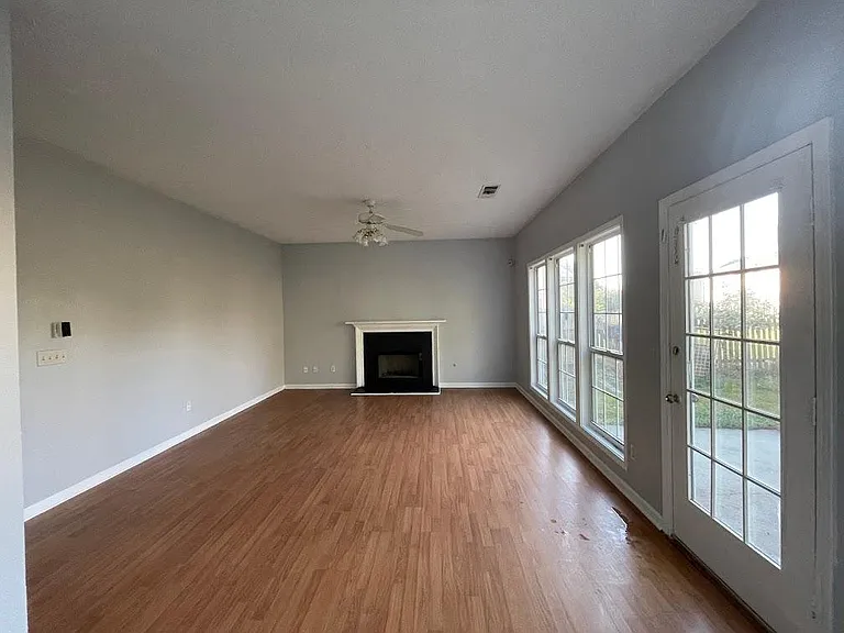 3979 Berwick Farm Dr — Photo 13