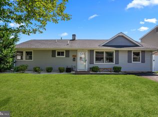 716 Auburn Rd, Fairless Hills, PA 19030