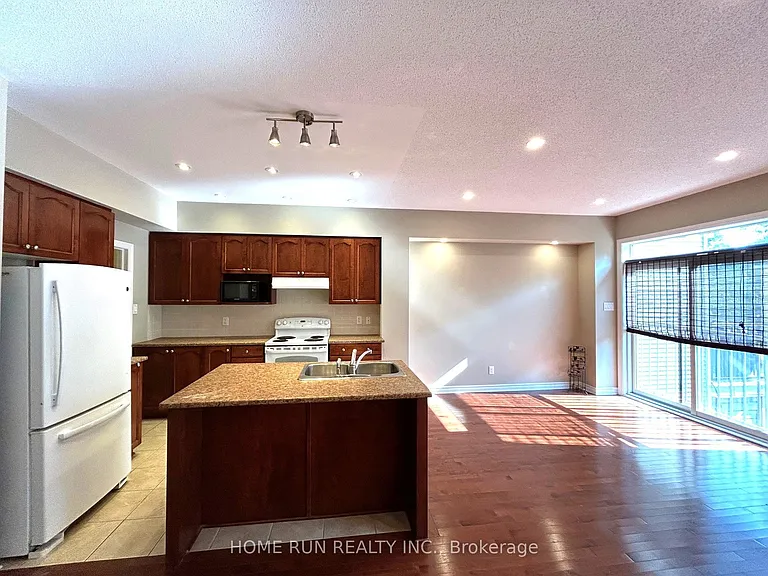 862 Fletcher Cir — Photo 9