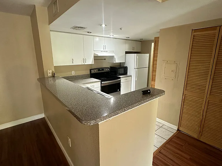 5035 Wiles Rd #8-203 — Photo 5