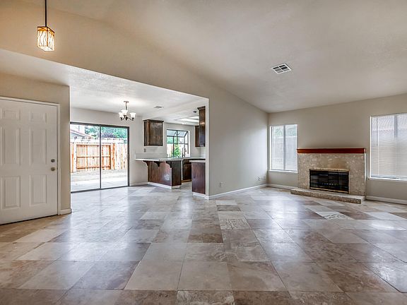 3rd image of 4558 Wrightwood Way