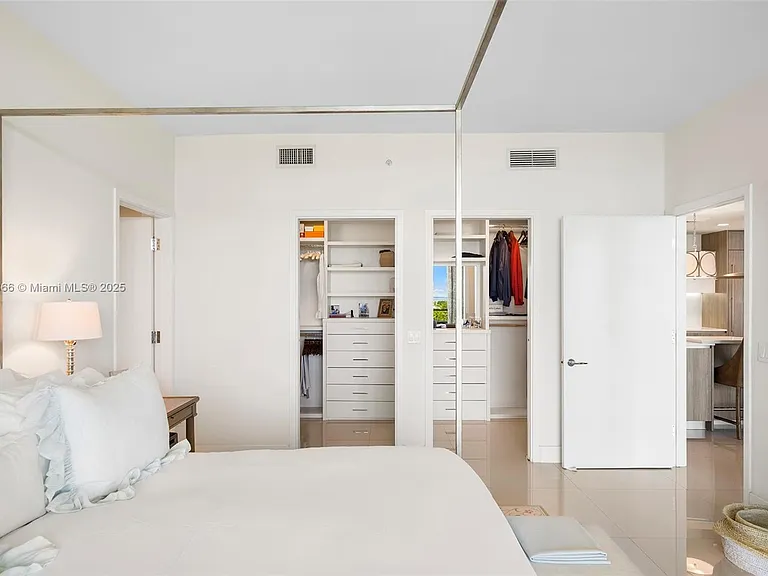 360 Ocean Dr #905S — Photo 12