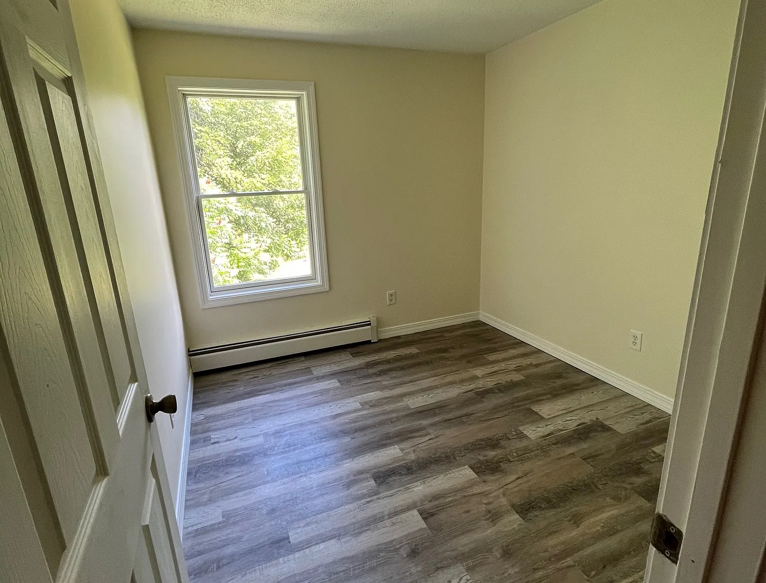 2 bed, 750 sqft, $1,600 — Photo 4