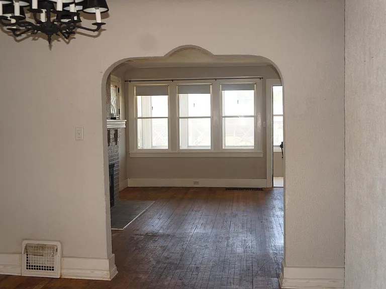 517 W Farnum Ave — Photo 10