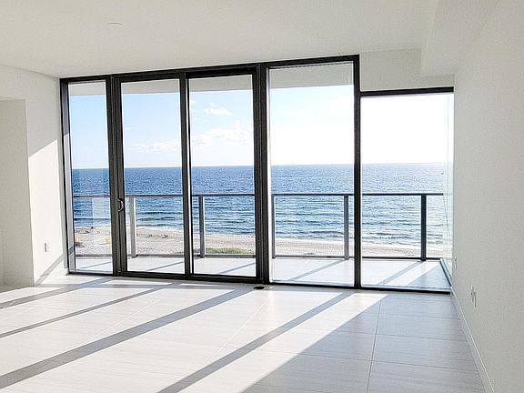 5th image of 1116 N Ocean Boulevard #702