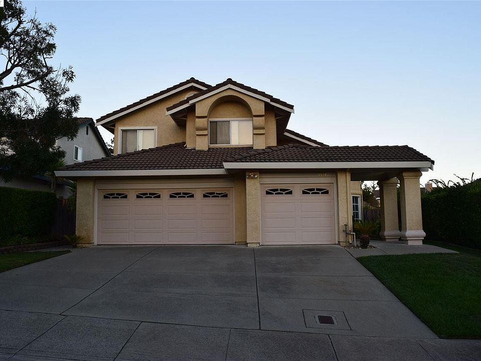 1st image of 5441 Victoria Ln