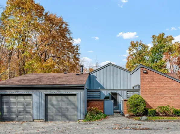 7 Hearthstone Drive #7, Brookfield, CT 06804