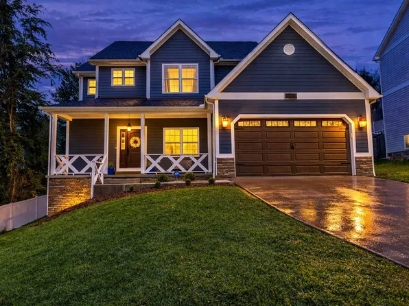 349 Villa View Dr, Morgantown, WV 26505