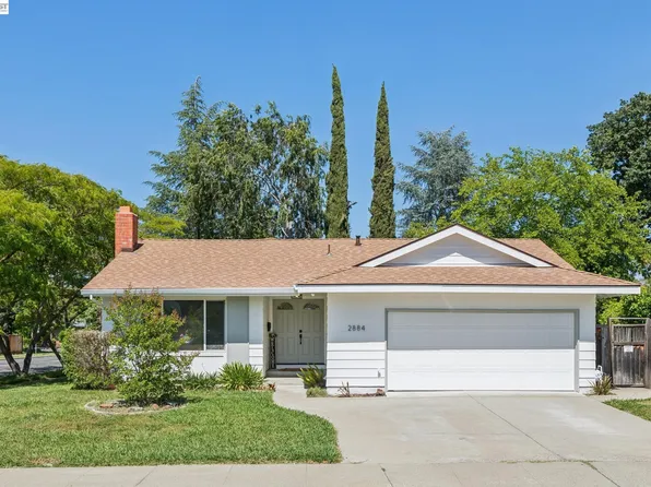 2884 Lyon Cir, Concord, CA 94518