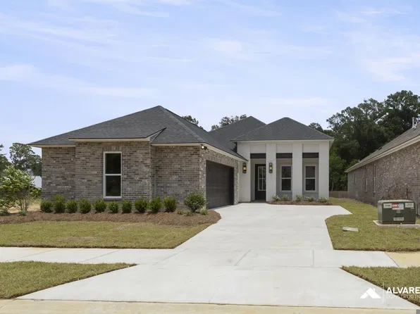 6819 Garden Hill Dr, Baton Rouge, LA 70817