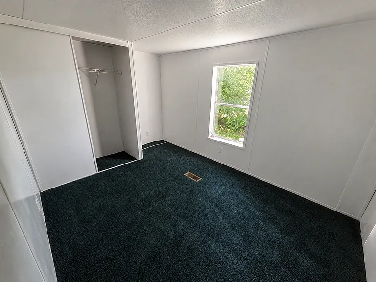 11226 Greenwood Rd — Photo 17