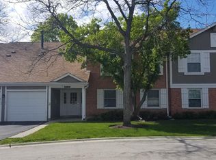 1184 Auburn Ln, Buffalo Grove, IL 60089