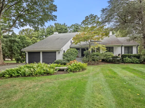 222 Compo Rd S, Westport, CT 06880
