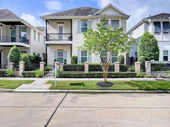 131 McGoey Cir, Conroe, TX 77384