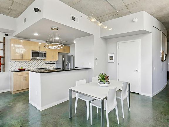 4th image of 335 W Ponce De Leon Ave Unit 606