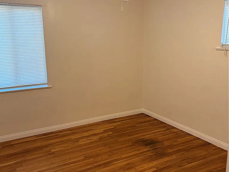 749 N Viceroy Ave — Photo 11