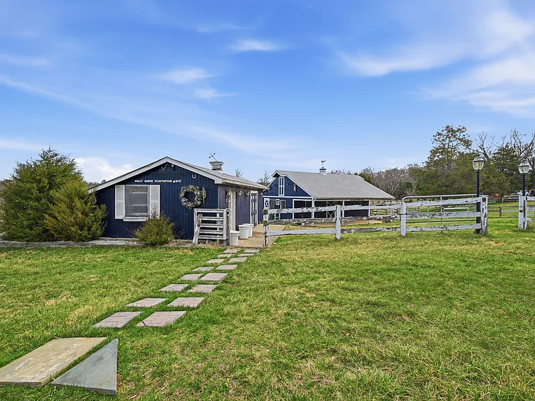 11641 Glen Rd — Photo 45