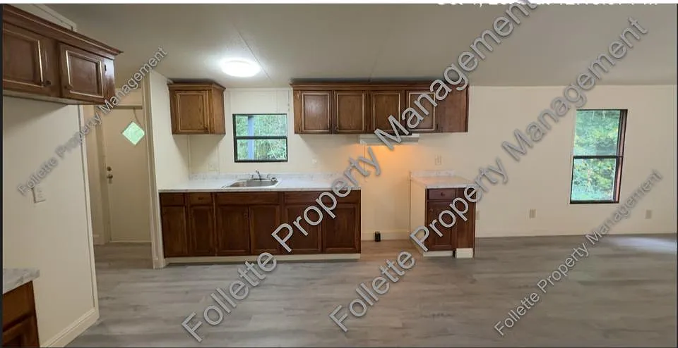 3 bed, 1440 sqft, $1,400 — Photo 2