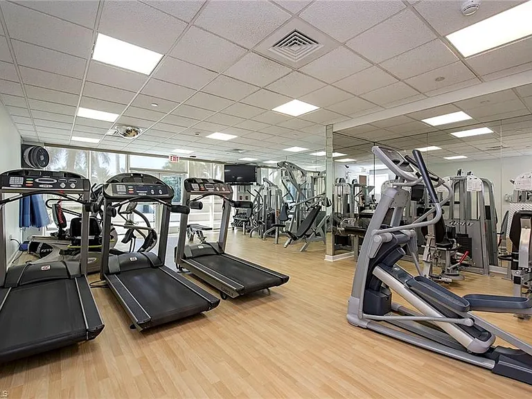 4255 Gulf Shore Blvd N #1403 — Photo 14