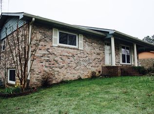 18 Crosscreek Dr NW, Rome, GA 30165