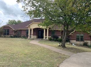 904 Mallard Pointe Dr, Cedar Hill, TX 75104