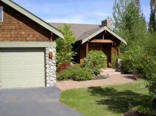 2810 NW Fairway Hts, Bend, OR 97701