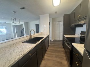 122 Timbers Dr, Dothan, AL 36301