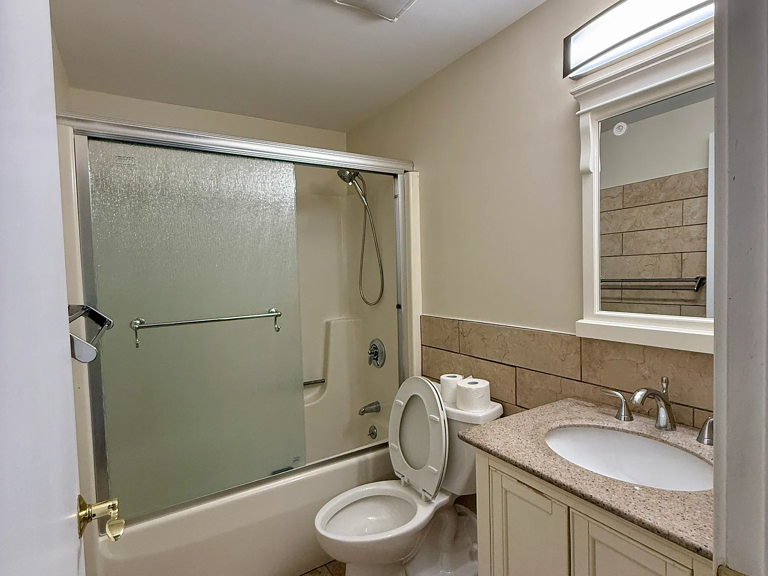 14 Heron St — Photo 4