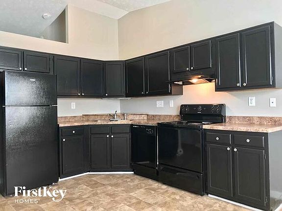4th image of 3625 Rock Maple Dr