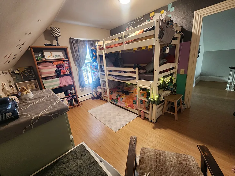second bedroom (room will be painted prior to rental)