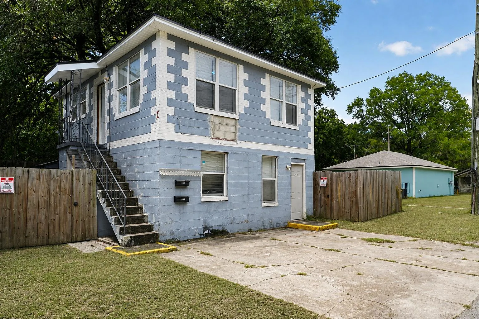 3212 Barnett St - 3212 Barnett St — Photo 4