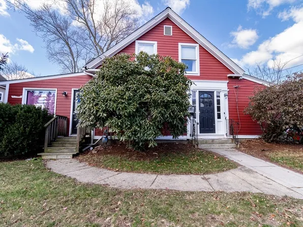 38 Congress St, Milford, MA 01757