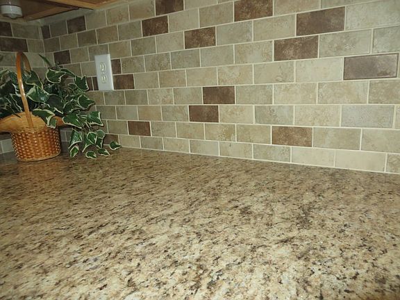 3rd image of 32829 N 43rd St