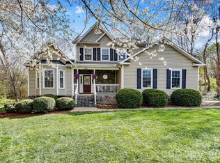 929 43rd Avenue Ct NE, Hickory, NC 28601