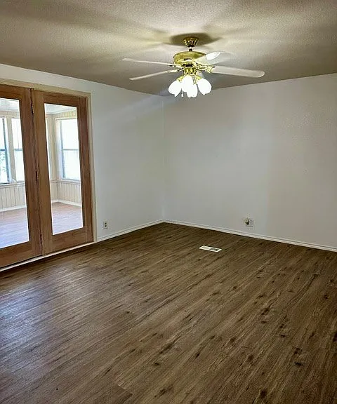 1304 N Fort St — Photo 11