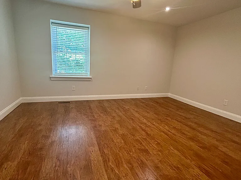 4705B Blue Bird Ct — Photo 15