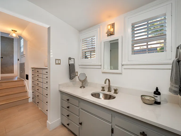 3100 Coldwater Canyon Ave — Photo 72