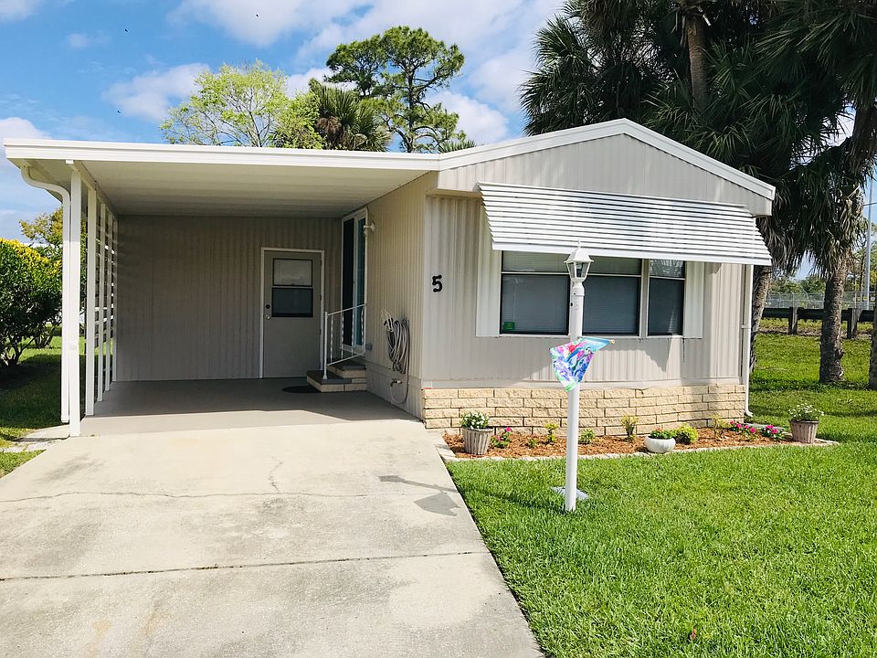 1st image of 5 Topaz Ln