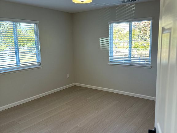 3rd image of 15280 Columbet Ave #A