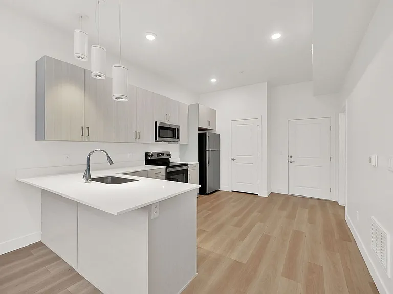 Wasatch View Apartments — Photo 17