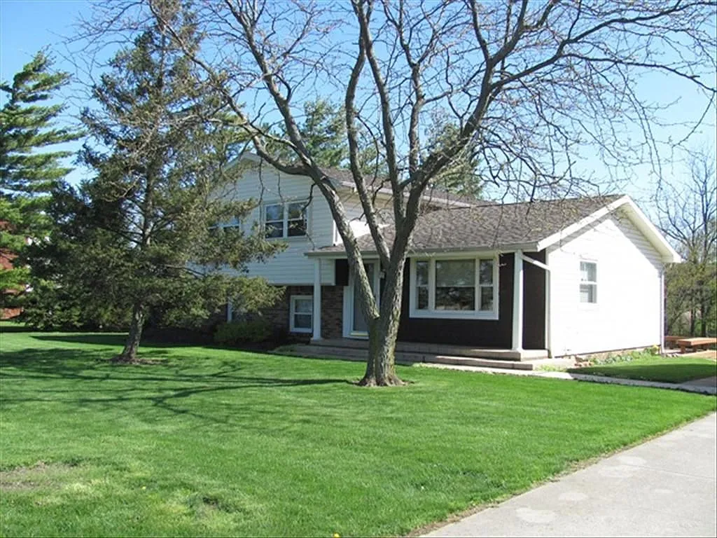 18714 Tontogany Creek Rd photo 1
