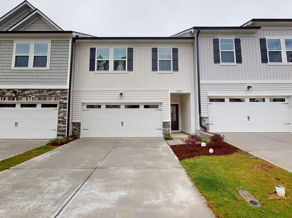 7127 Hubner Pl, Cary, NC 27519