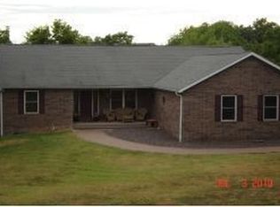 230 Lynwood Dr, Walnut Shade, MO 65771