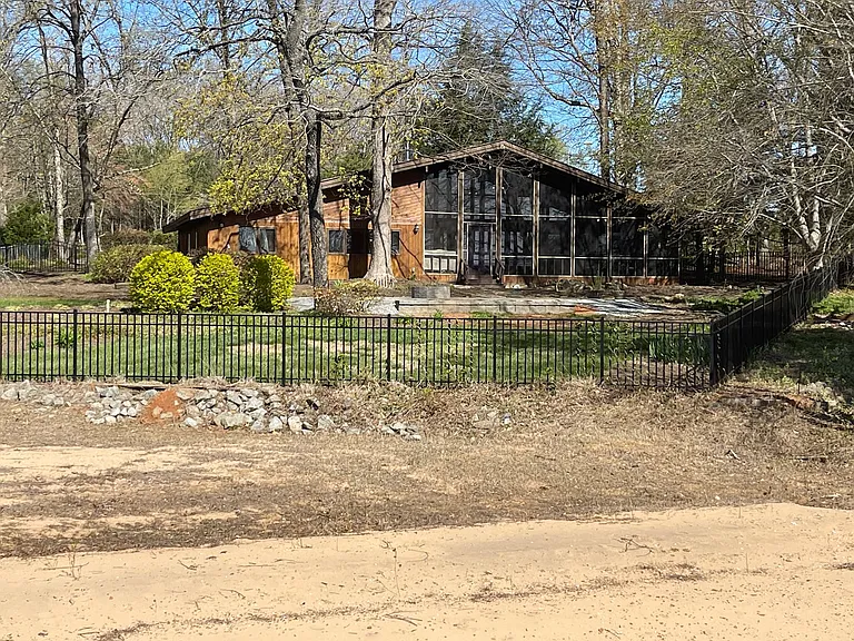 8788 Graham Rd — Photo 30