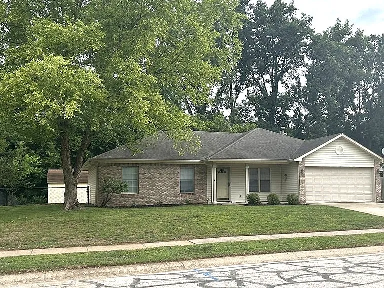 6438 Thistle Bnd — Photo 1