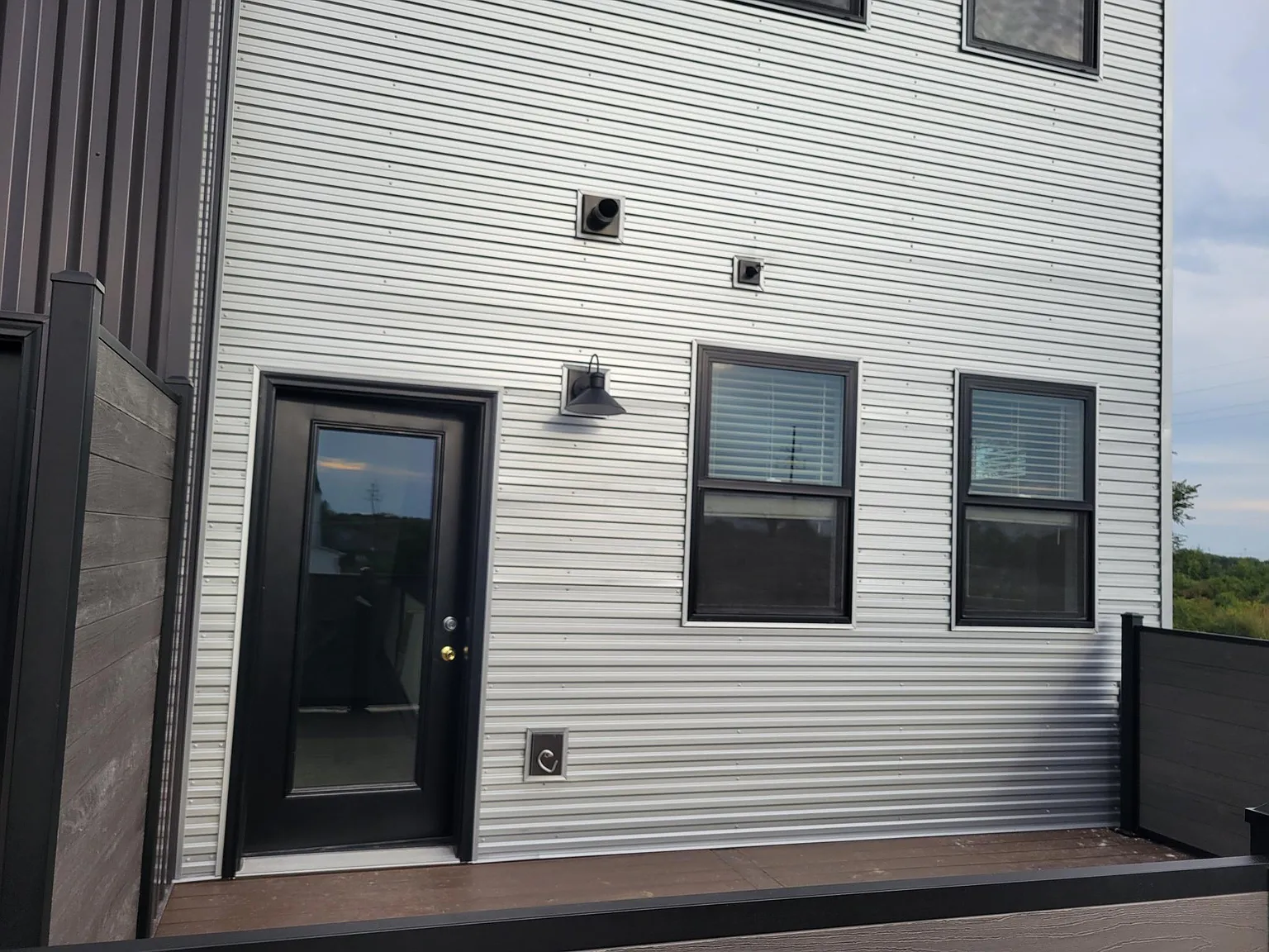 2 bed, 2.5 bath, 1500 sqft, $1,700 — Photo 3